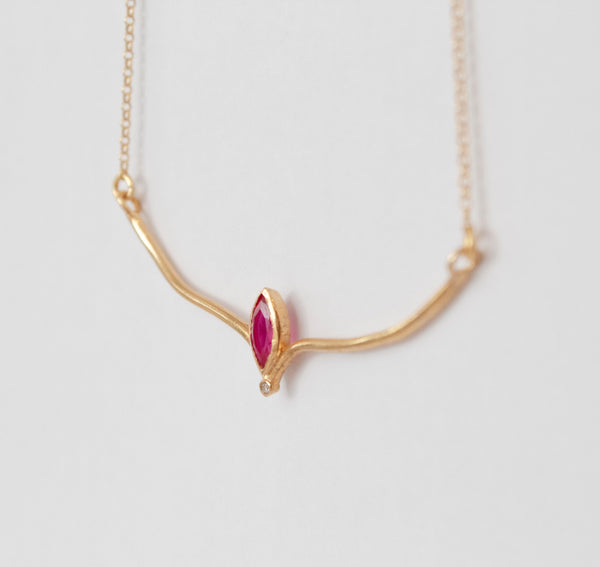 Marquise Big Red Fairytale Necklace