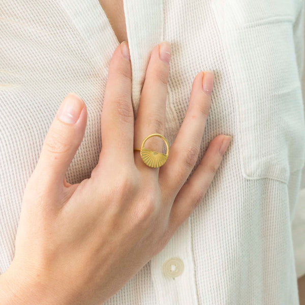Retro Lotus The Circle Sunset Ring