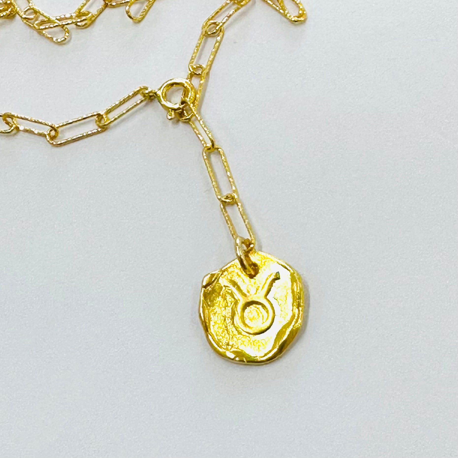 Κολιέ Τετράγωνη αλυσίδα με το ζώδιο του Ταύρου