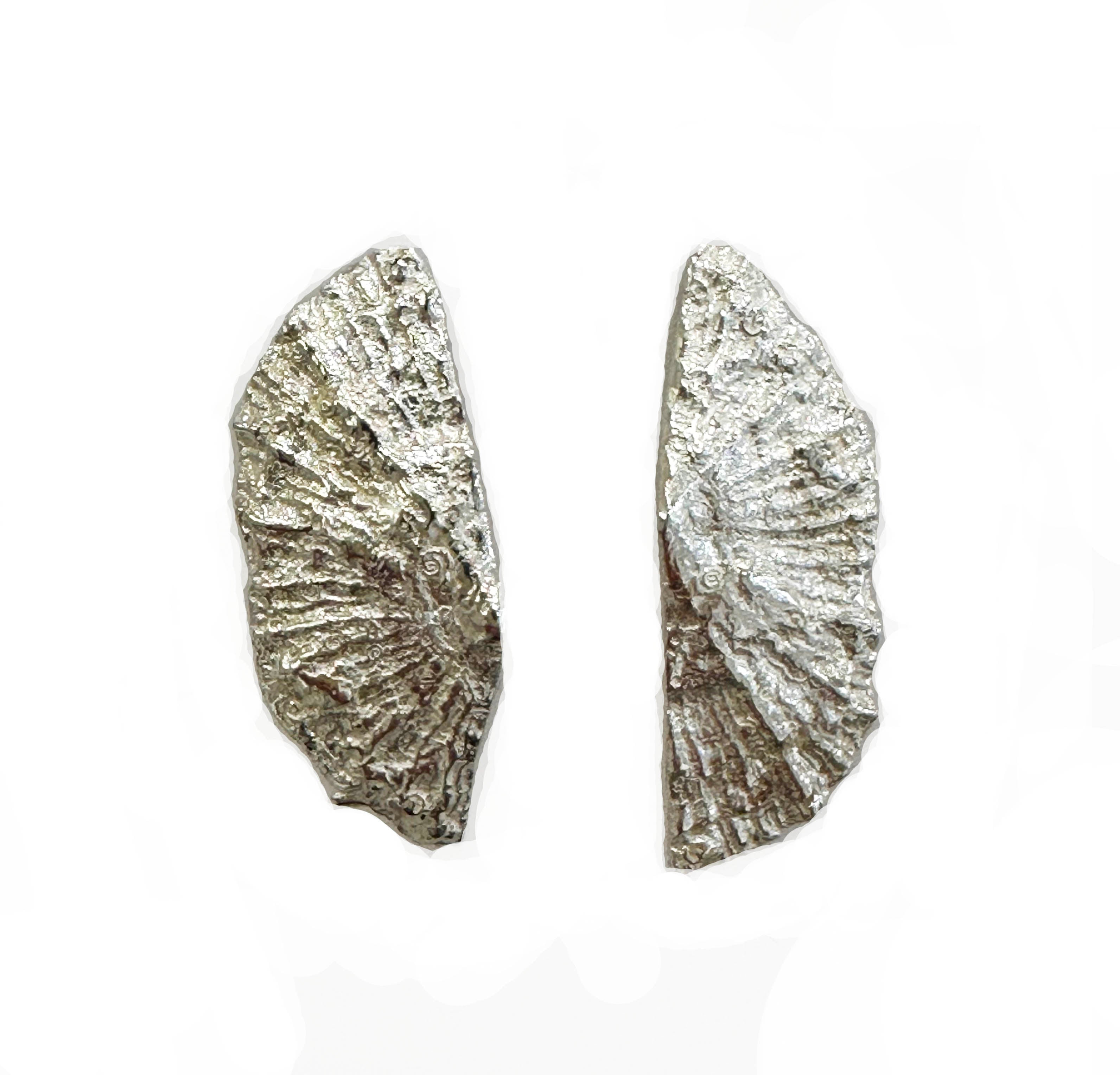 Σκουλαρίκια "Μισό Λιμπετ" από κοχύλι