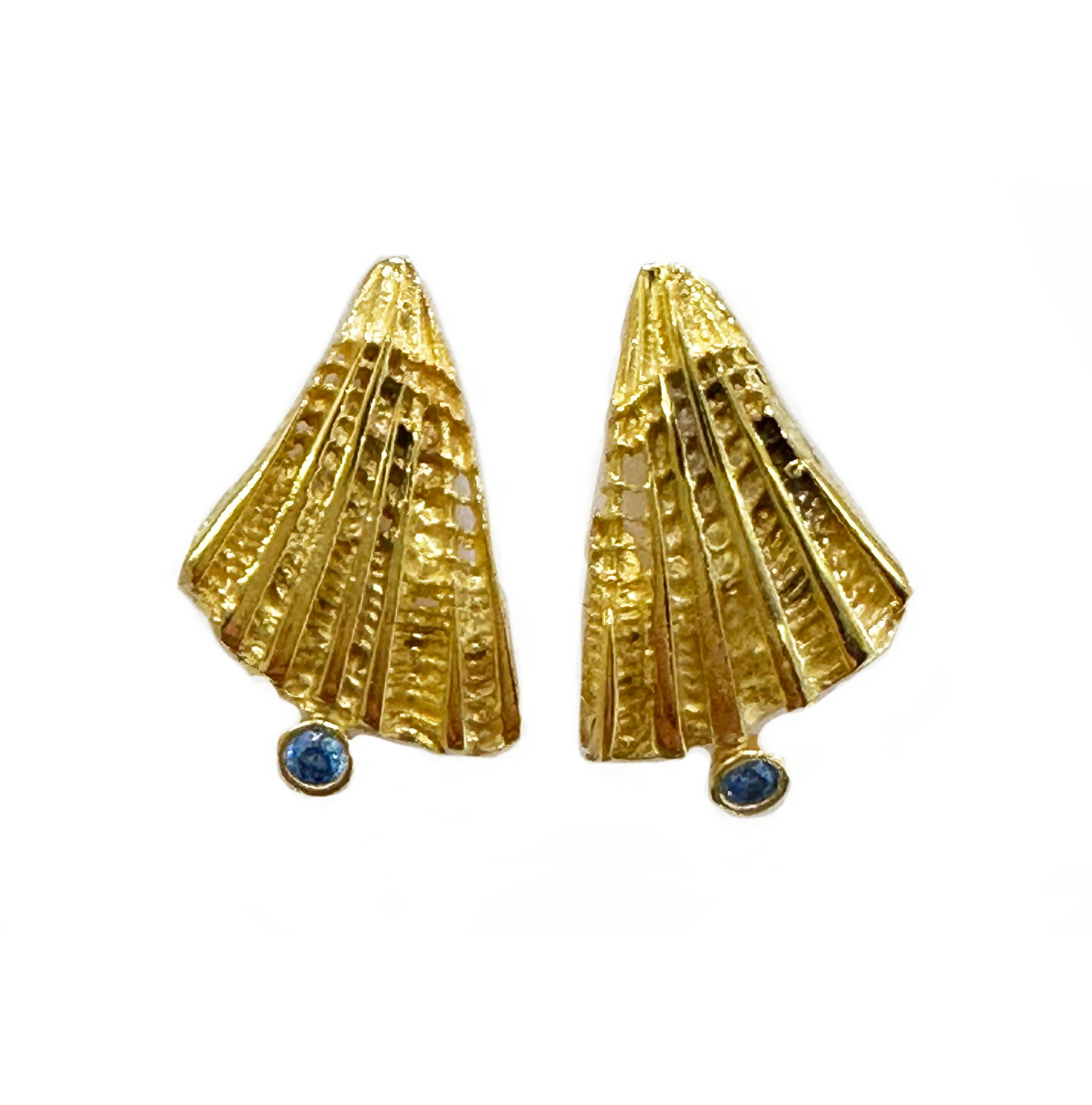 Σκουλαρίκι σε σχήμα κοχυλιού, μισόχονδρο, ανοιχτό γαλάζιο.