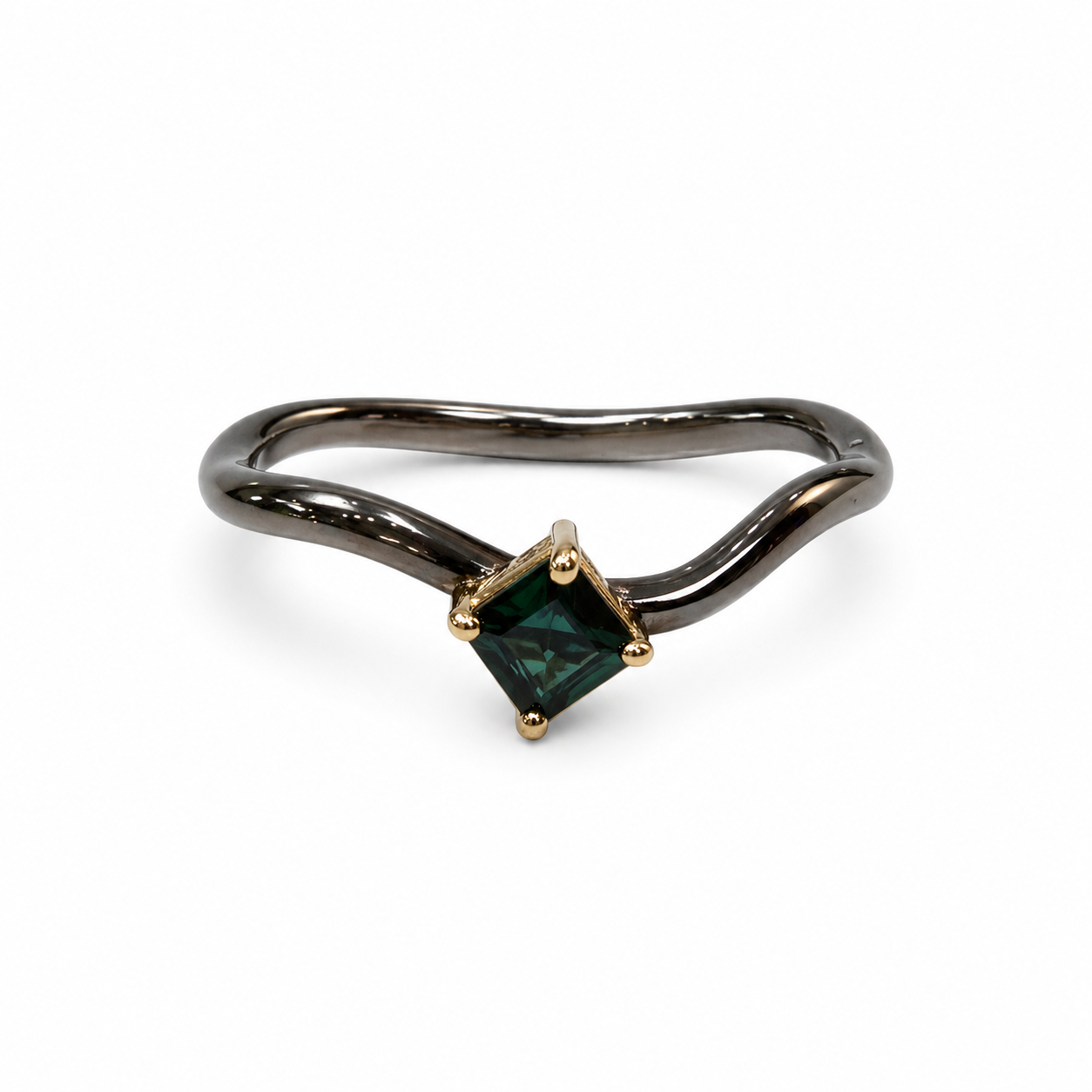 Solitaire Dark Blue Square Ring