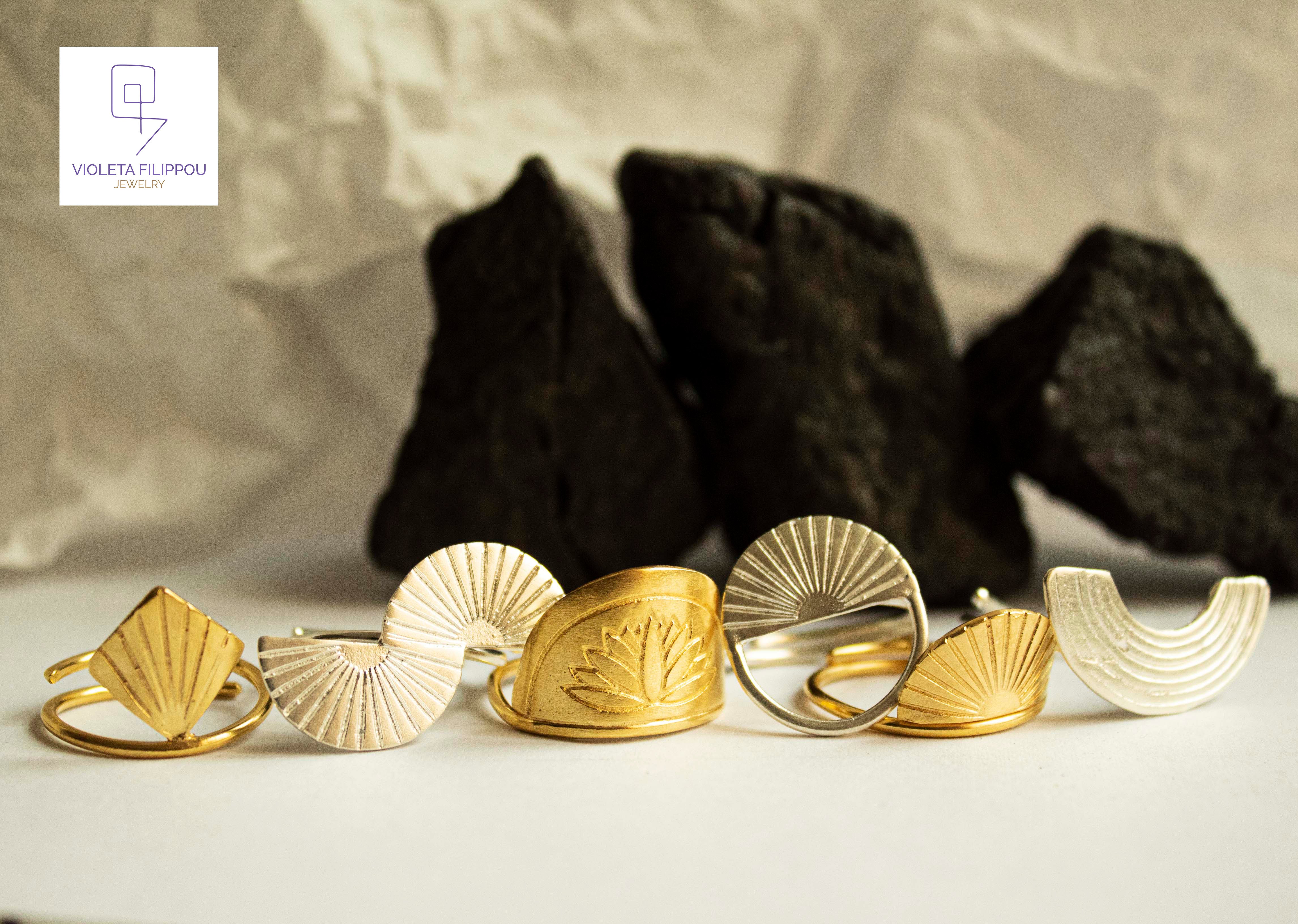 Retro Lotus Semi-Circle Open Ring