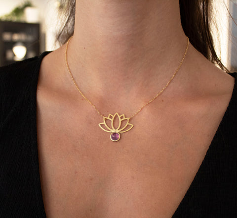 lotus necklace with amethyst stone