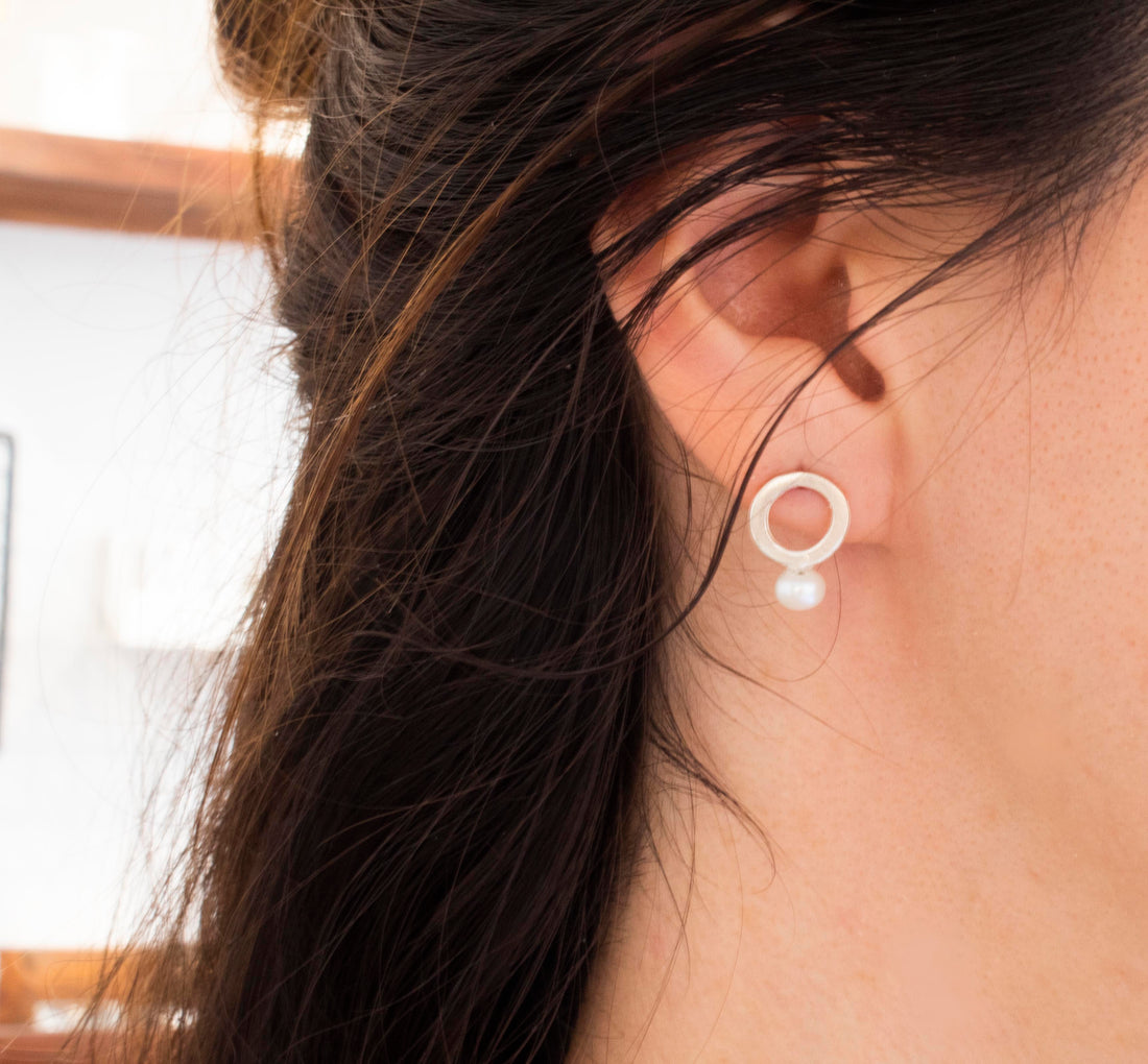Circle with Pearl Stud Earrings