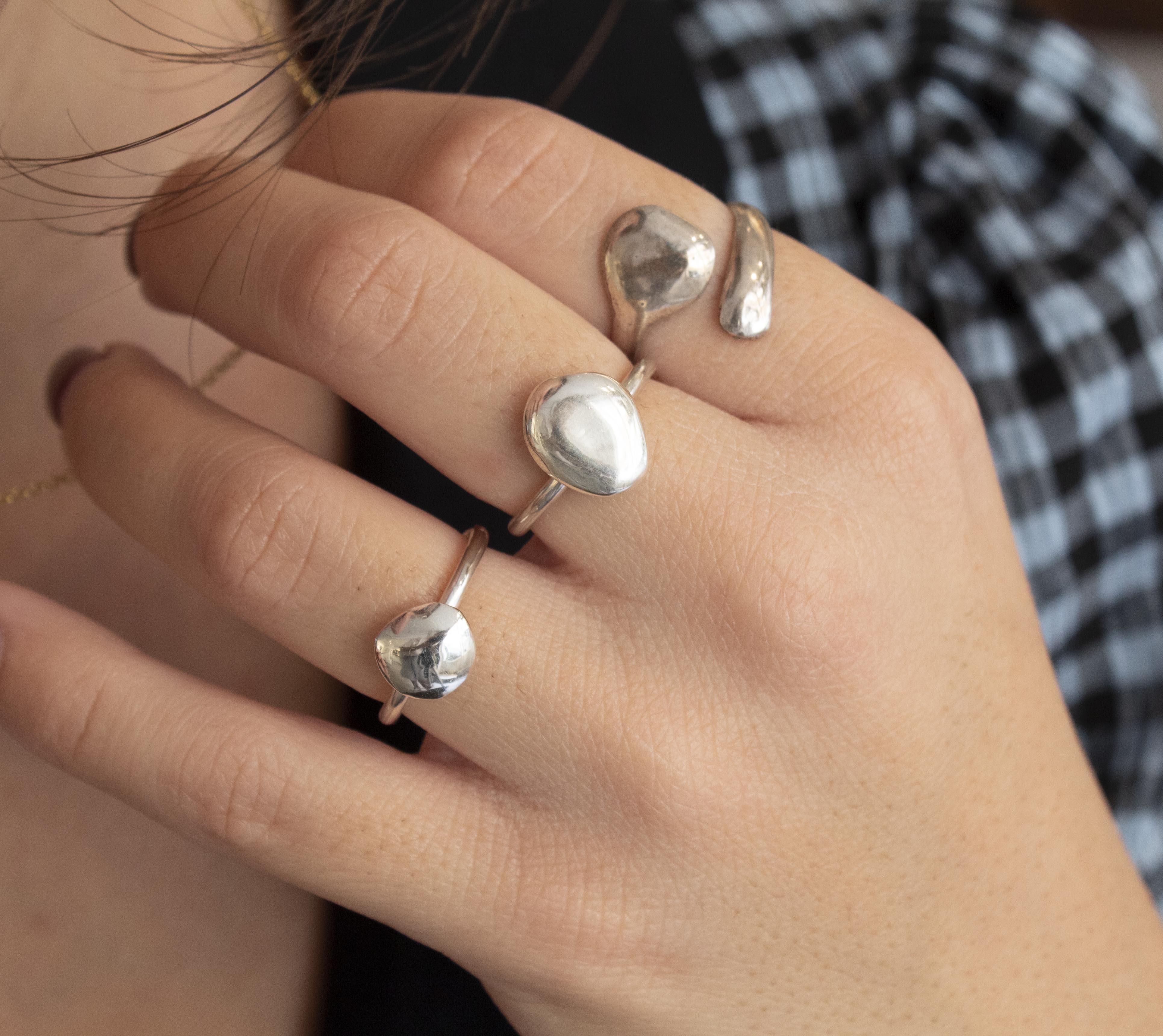 Pebble Oval Adjustable Ring