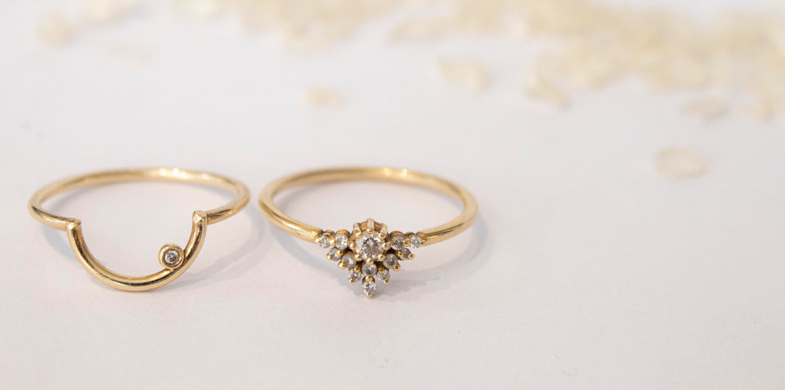 Smile Diamond Ring 9 karats Gold