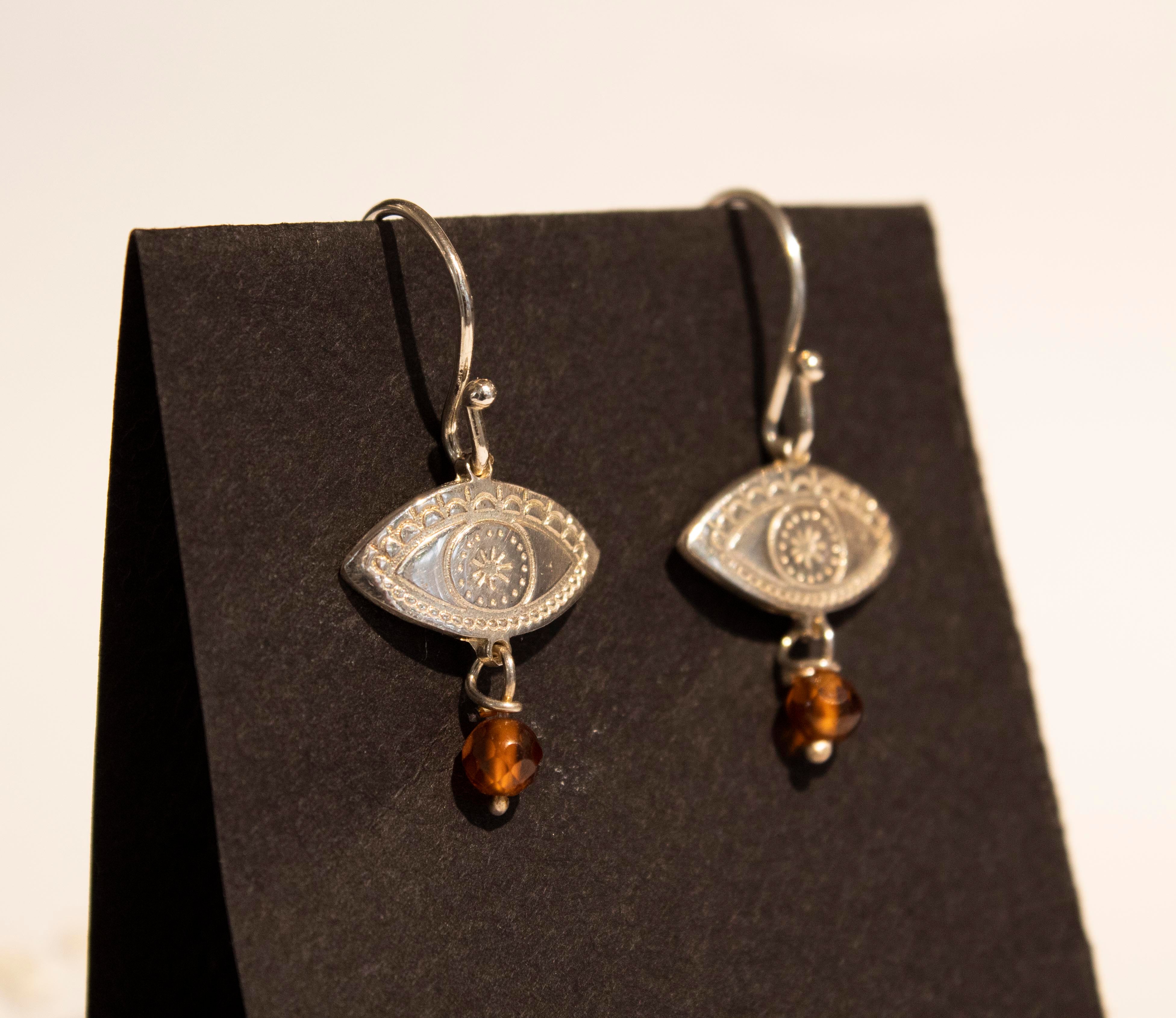 Fylaxto Evil Eye Silver Bangle Earrings with Carneol Stone