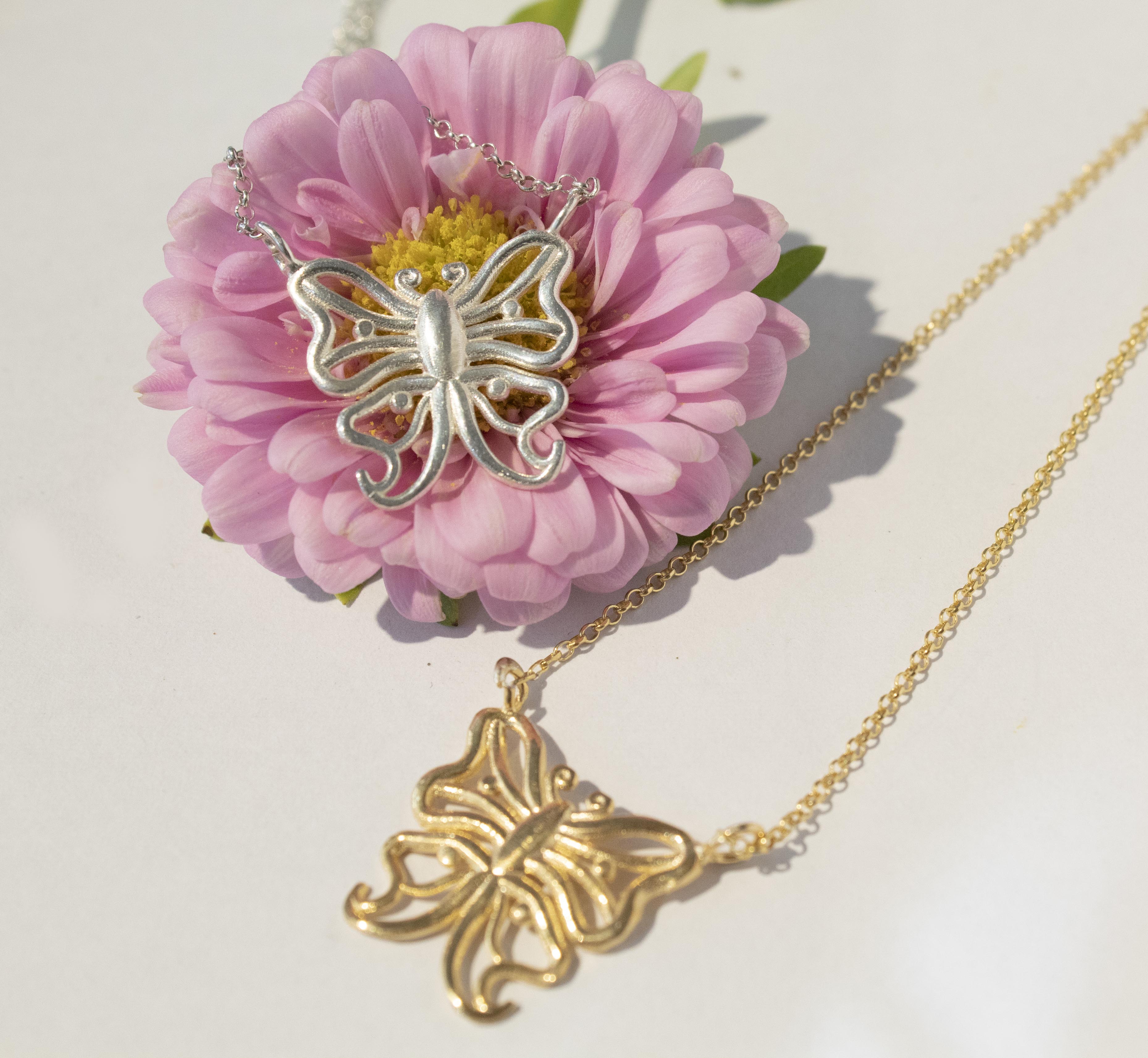 Butterfly Curve Chain Necklace
