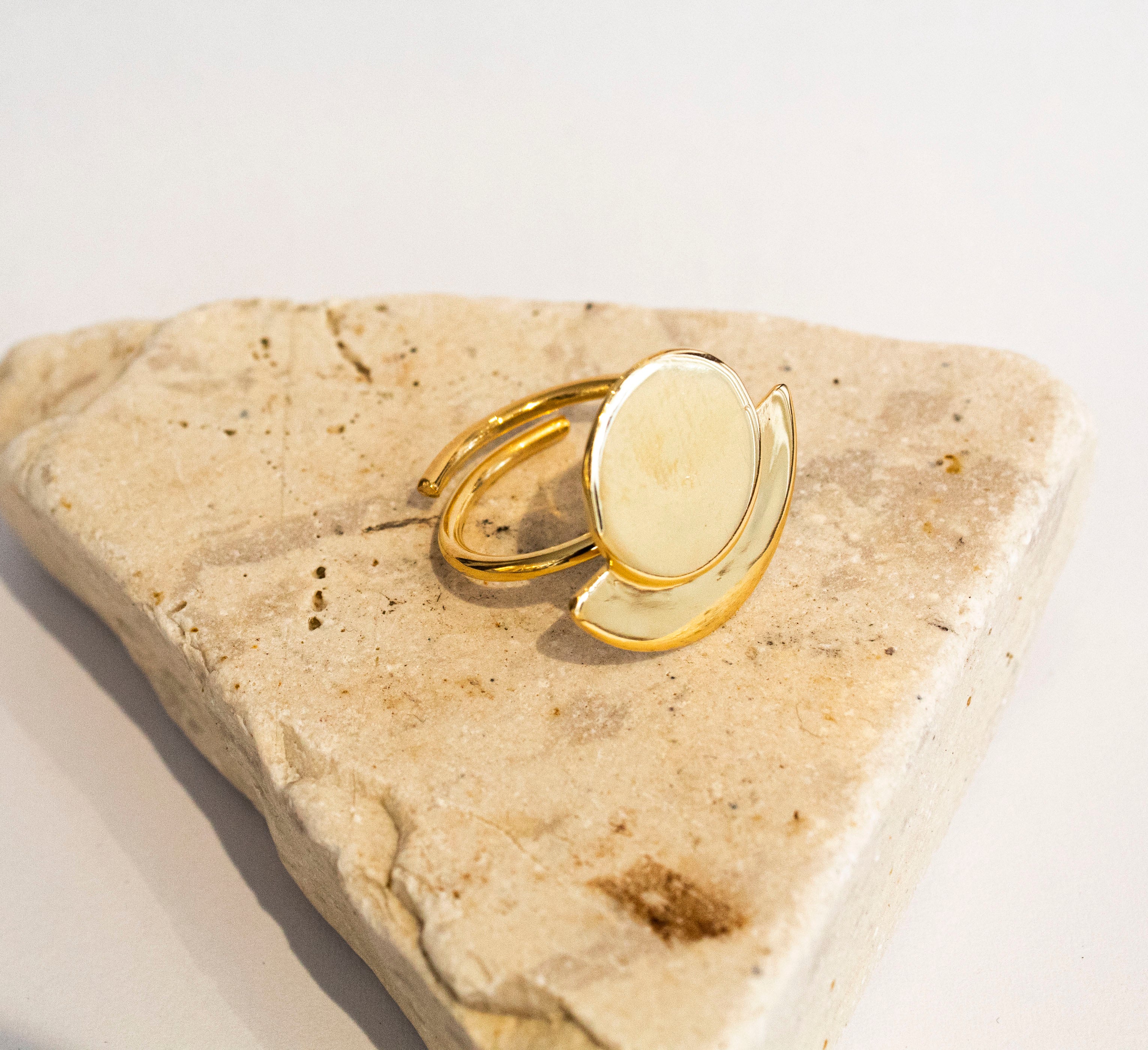 Cycladic Circle Minimal Ring