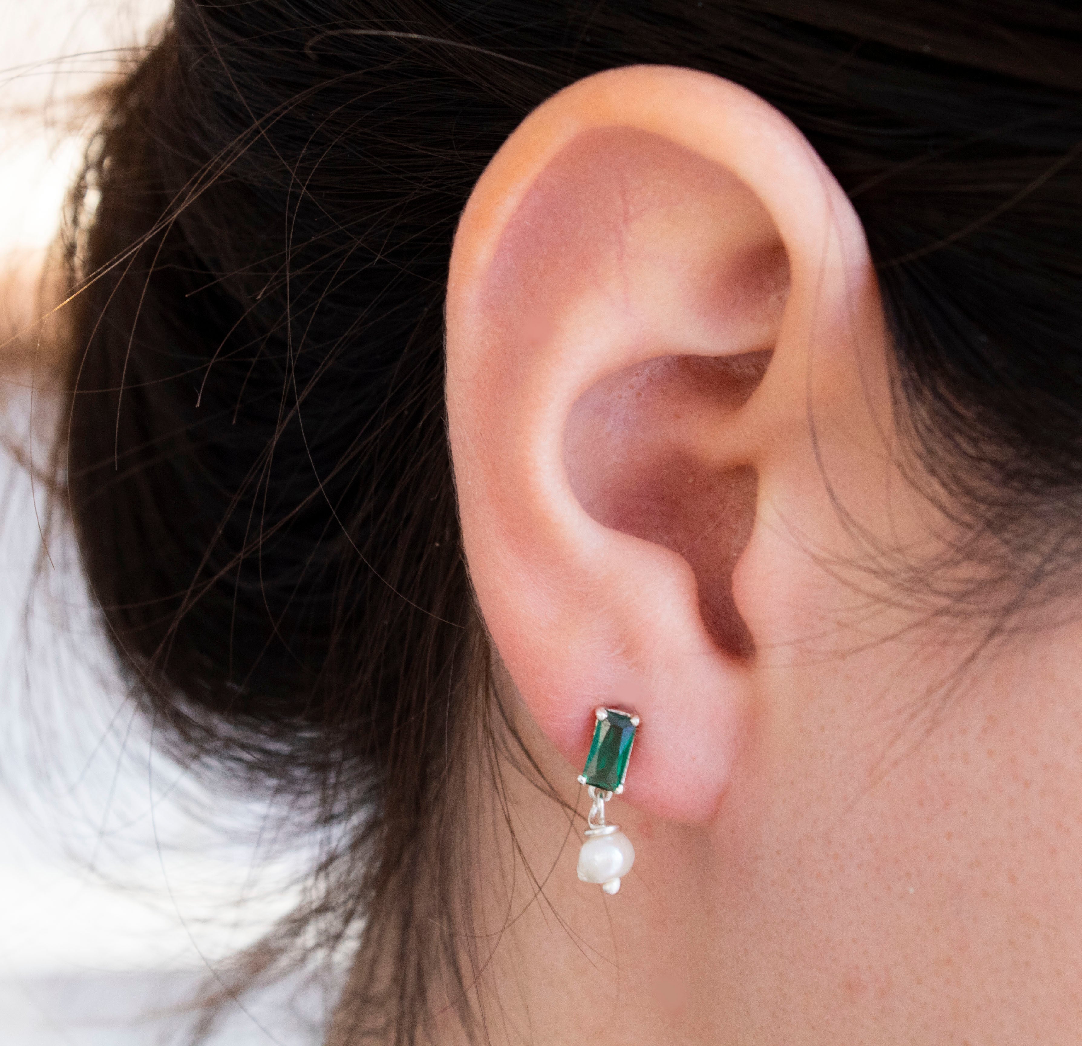 Simplicity Baguette Green Zircon Pearl Stud Earrings