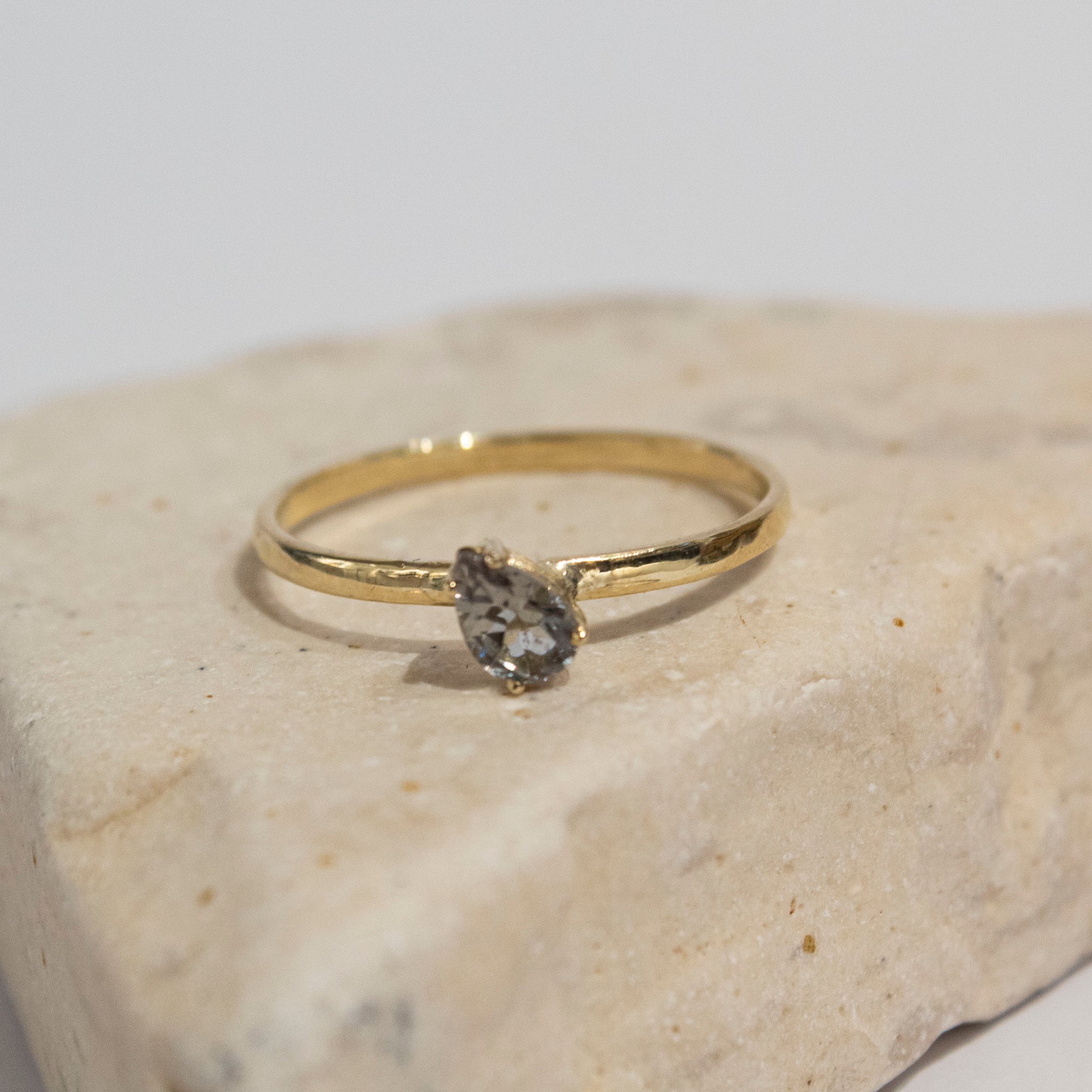 Pear Tourmaline Solitaire Ring 9 karats Gold