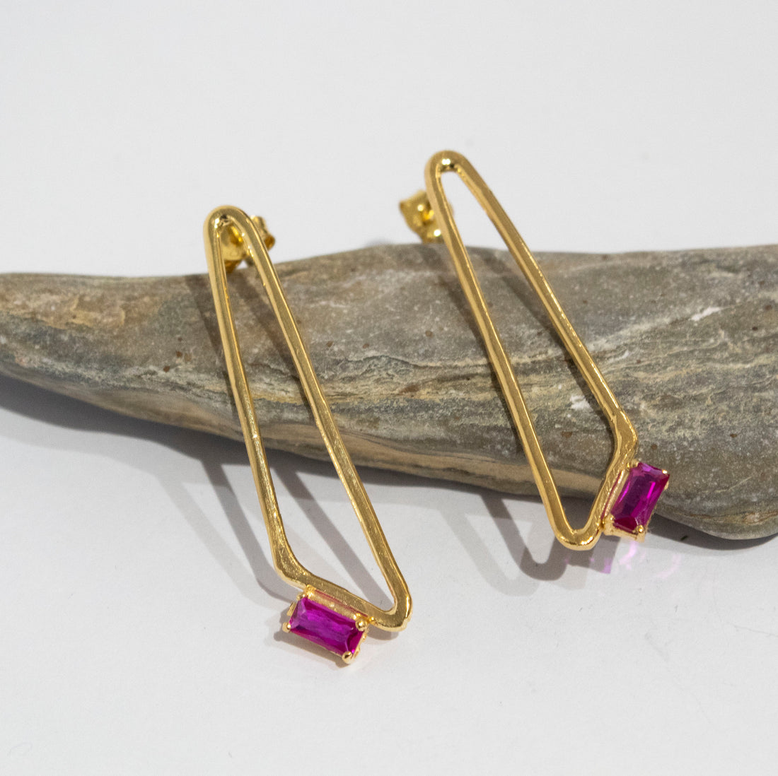 Simplicity Baguette Fucsia Zircon Triangle Stud Earrings