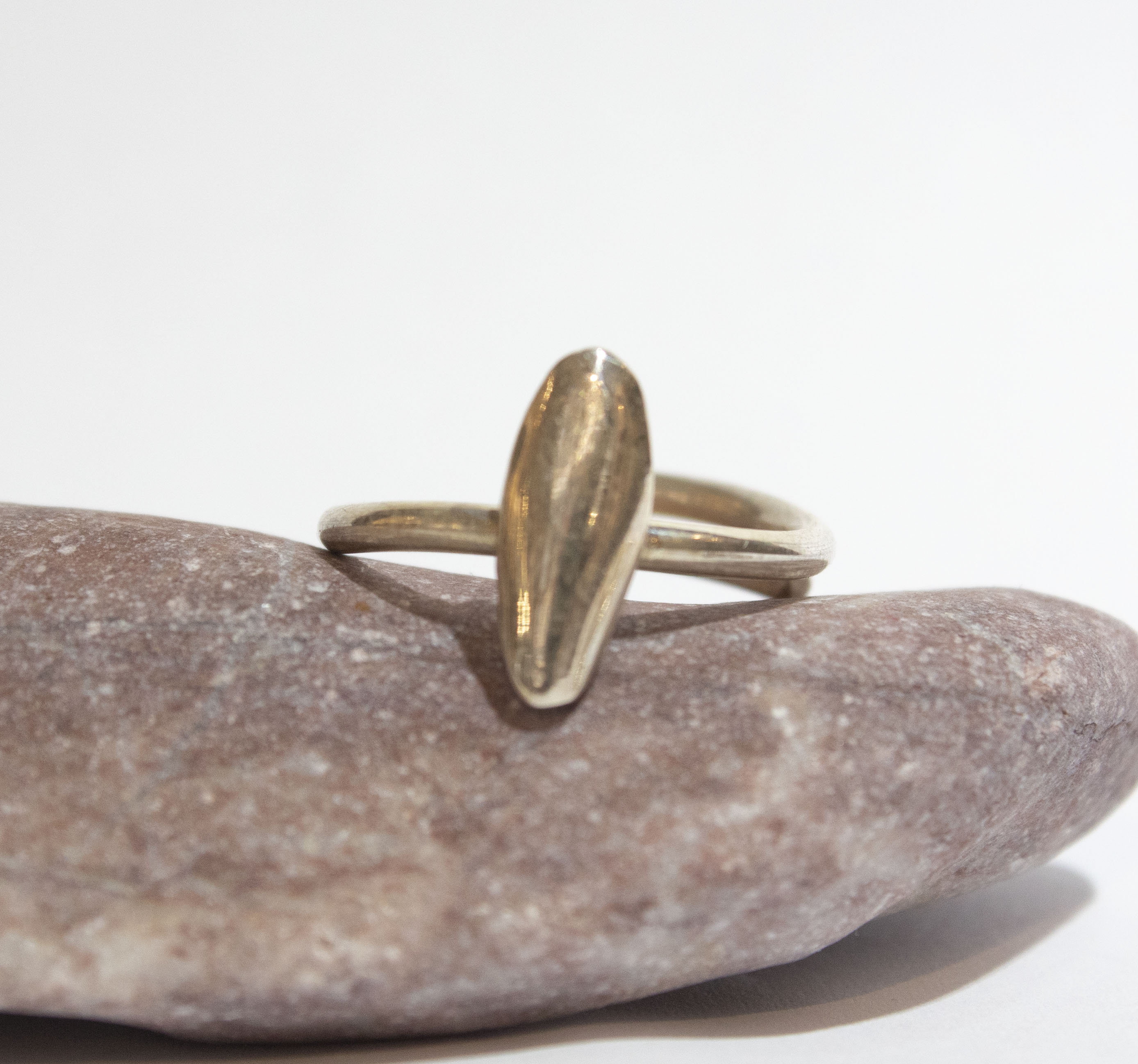 Pebble Oblong Ring