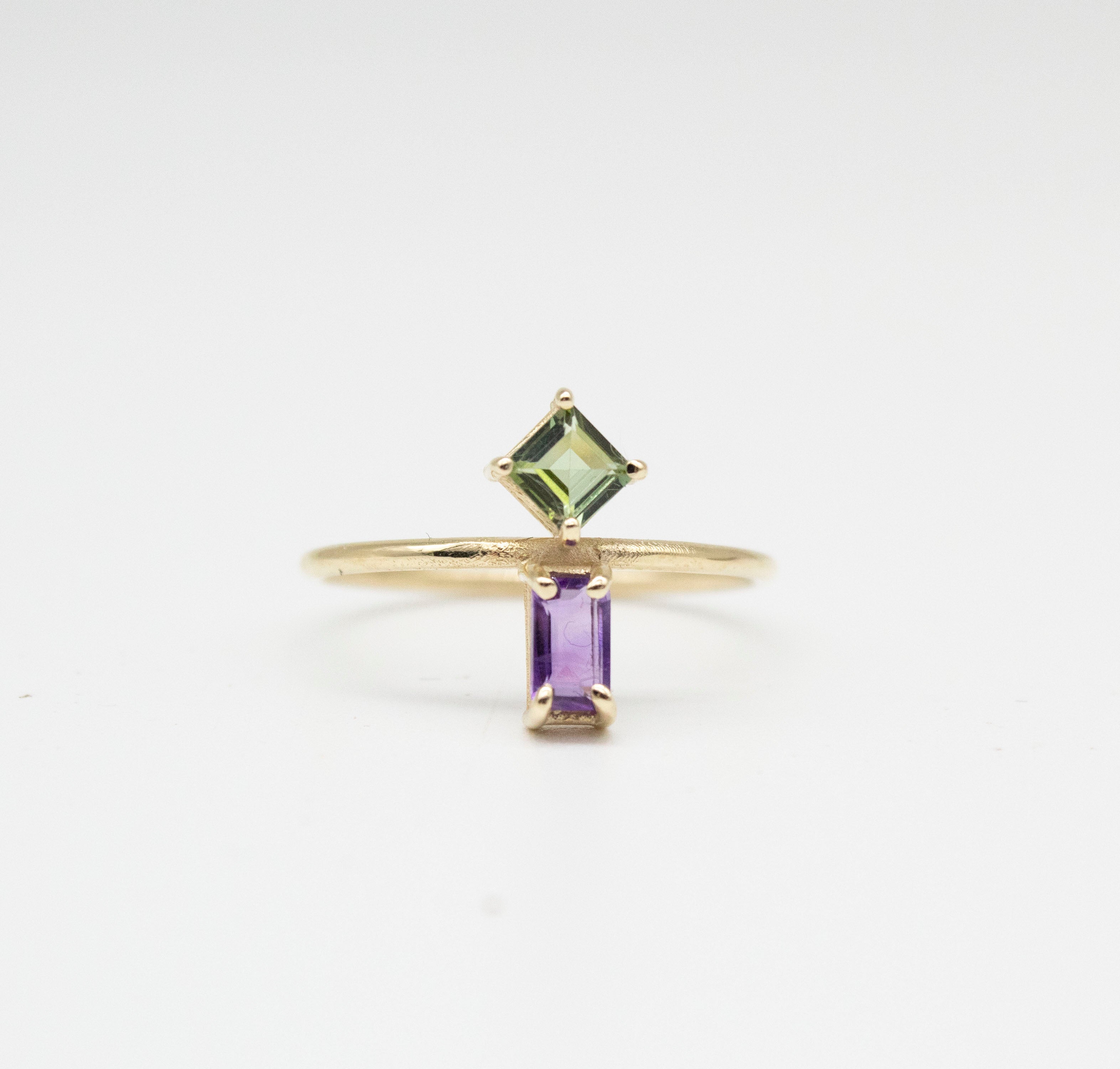 Joined Square Green and Baguette Amethyst Ring 9 karats Gold