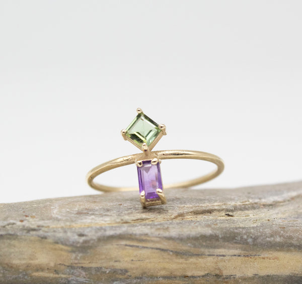 Joined Square Green and Baguette Amethyst Ring 9 karats Gold