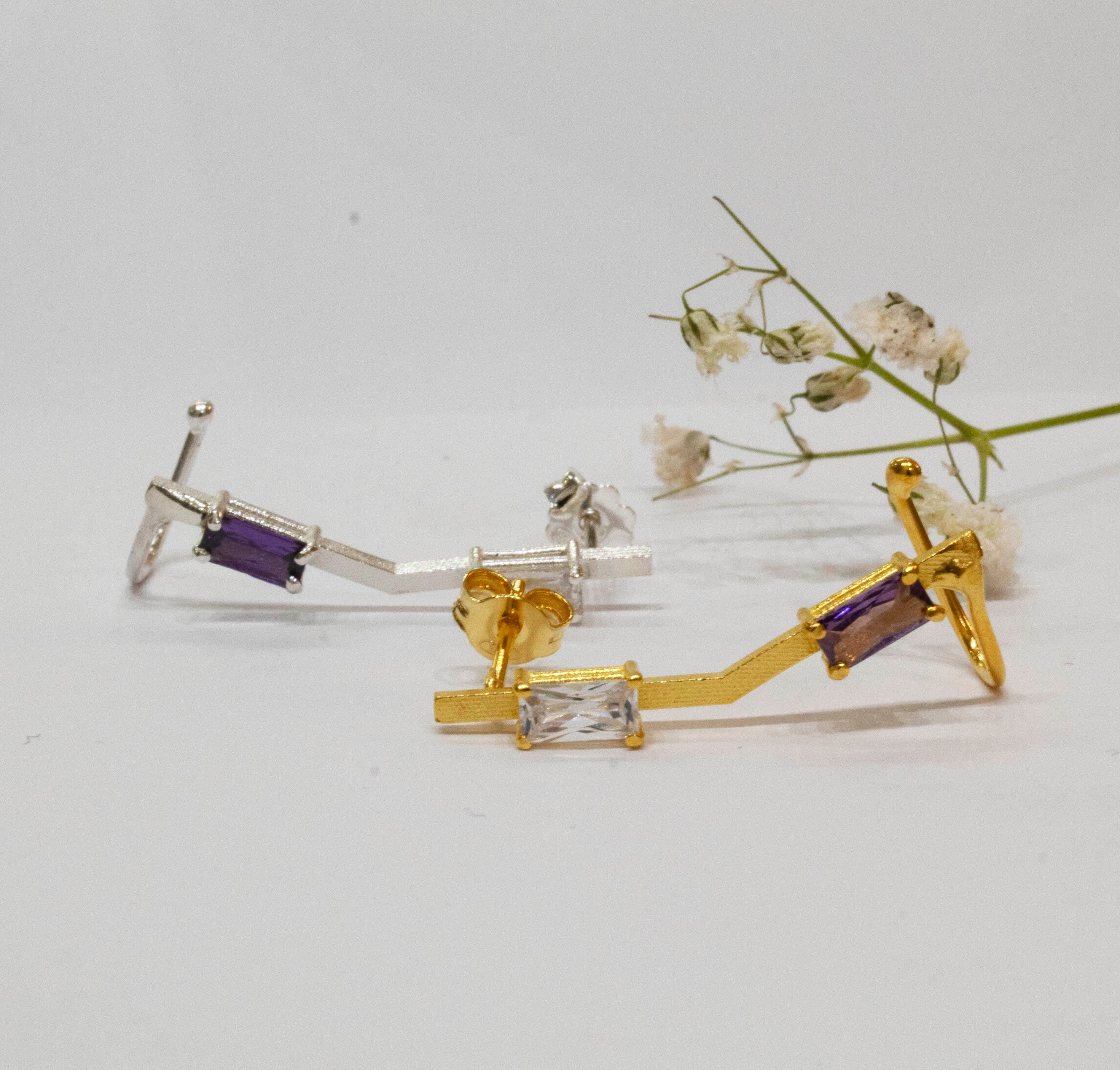 Earcuff Violet and White Baguette Zircons