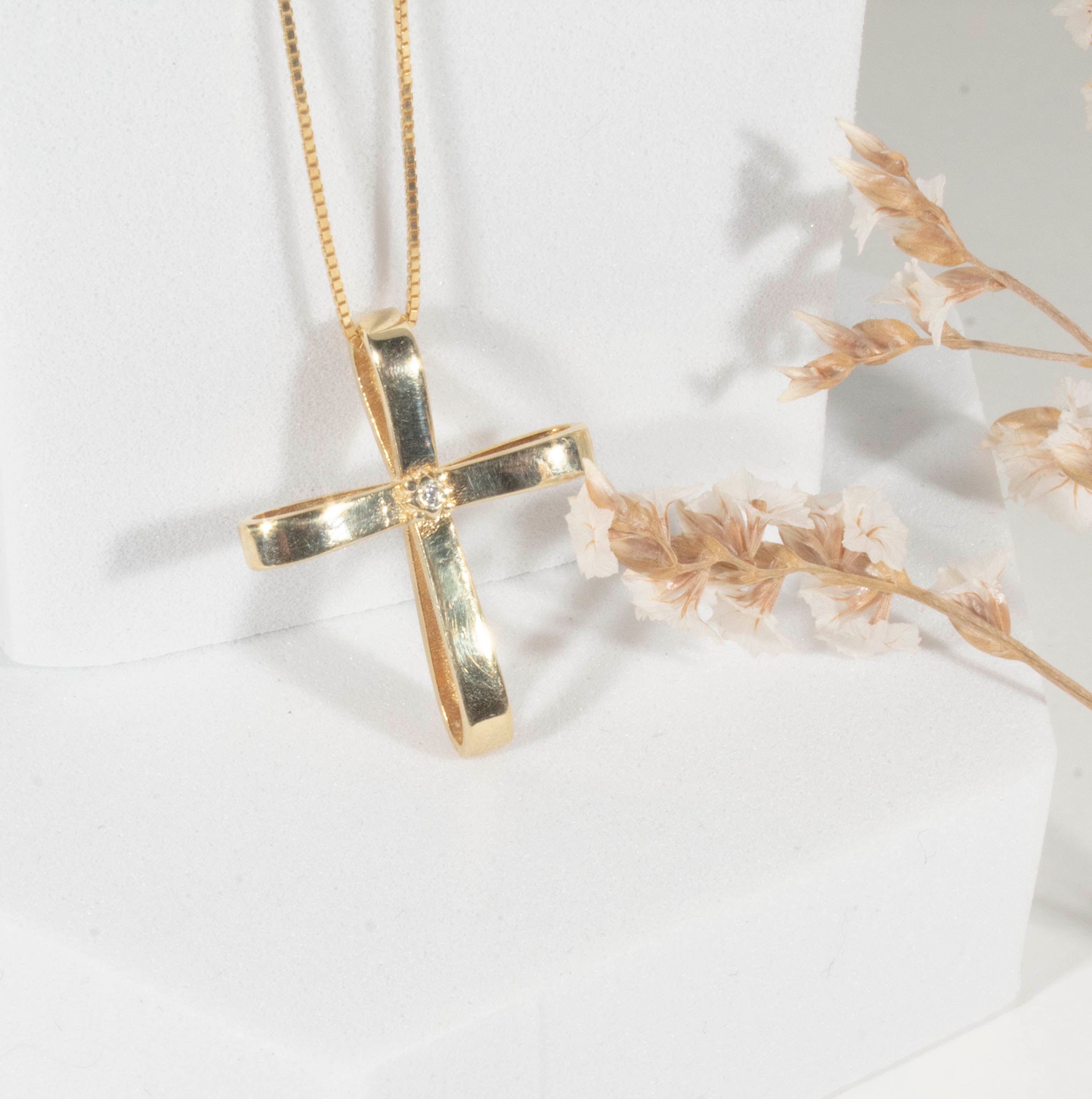 Cross Bow with a Diamond