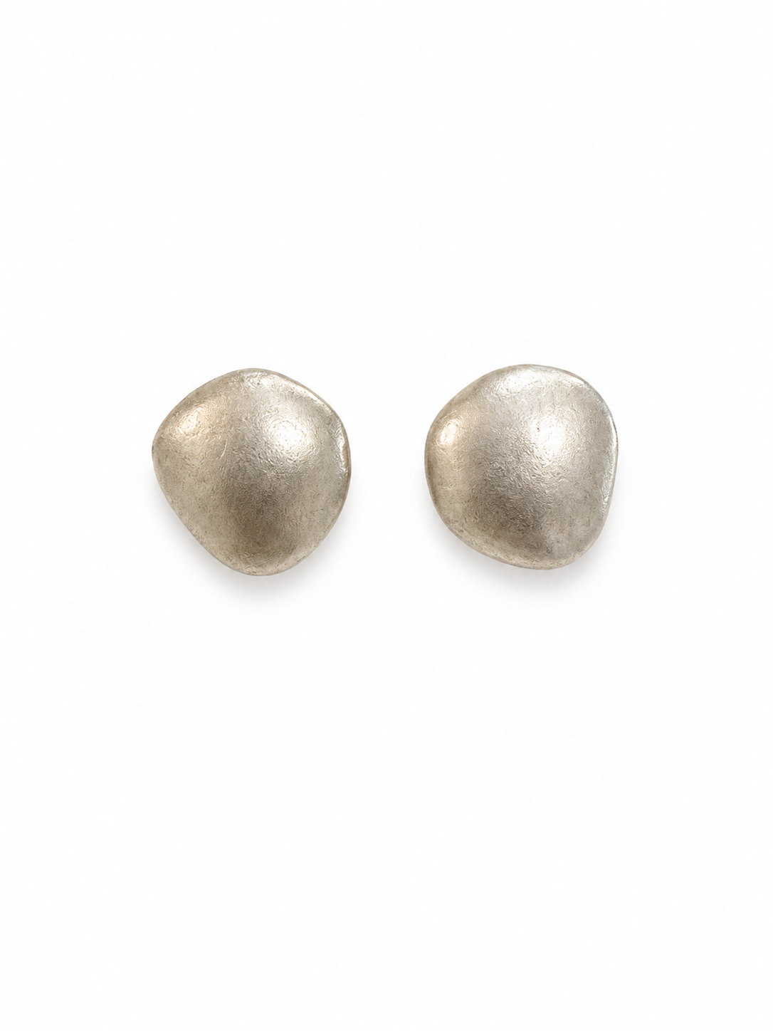 Morphe Pebble Round Stud Earrings