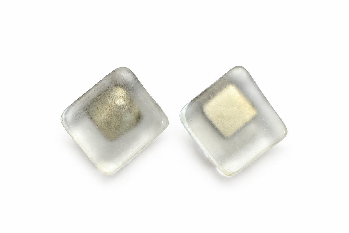 Fuso Transparent Studs