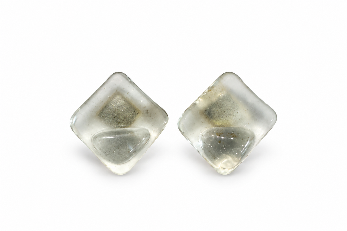 Fuso Transparent Studs