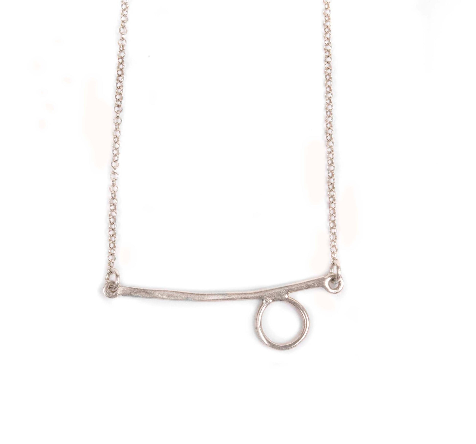 minimal geometriko asimenio kolie me kiklo