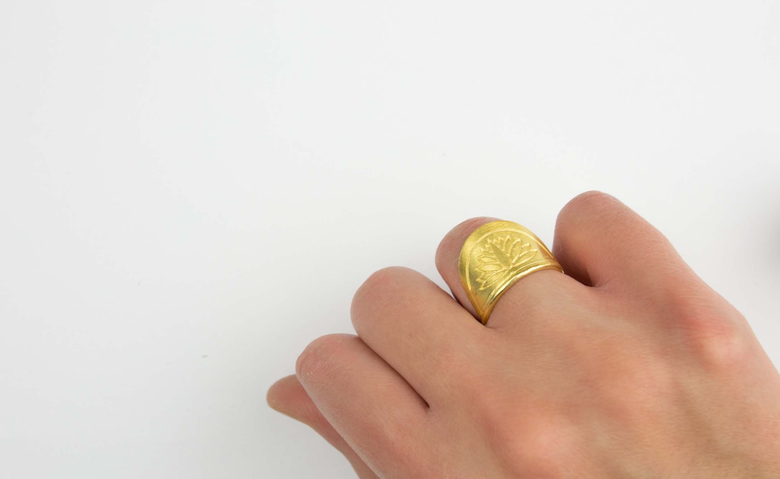 Retro Lotus Semi-Circle Ring
