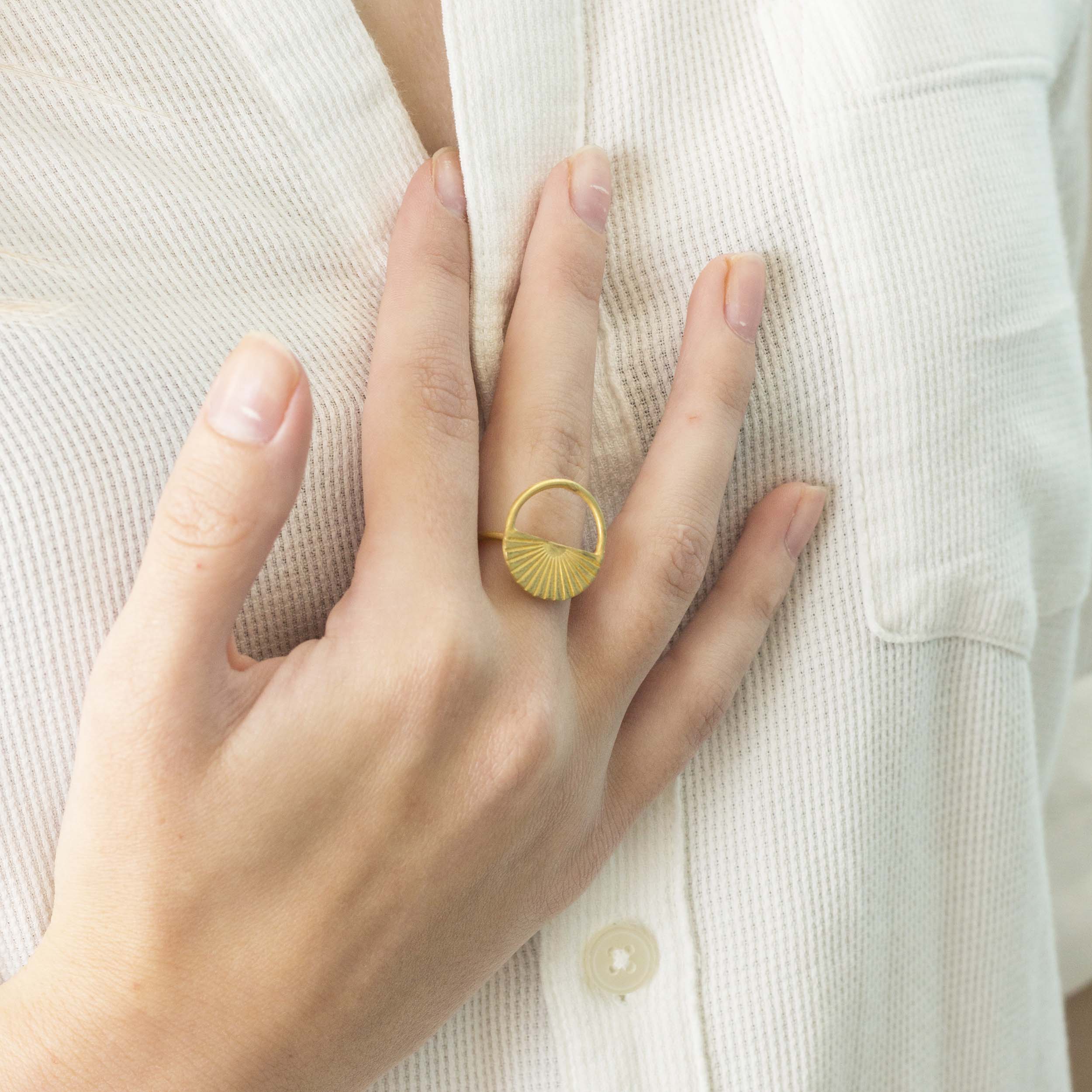 Retro Lotus The Circle Sunset Ring