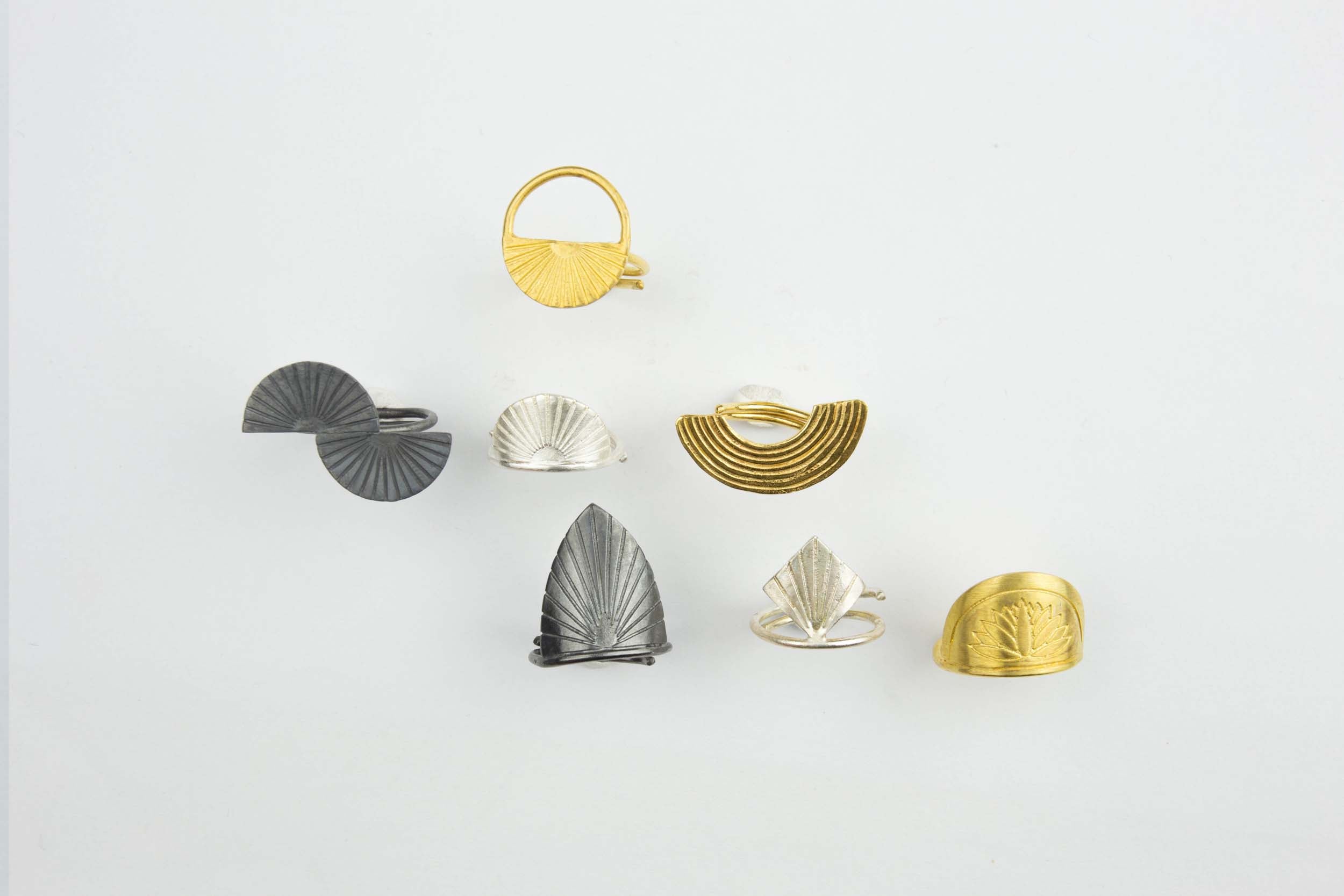 Retro Lotus The Rainbow Half Ring Ring