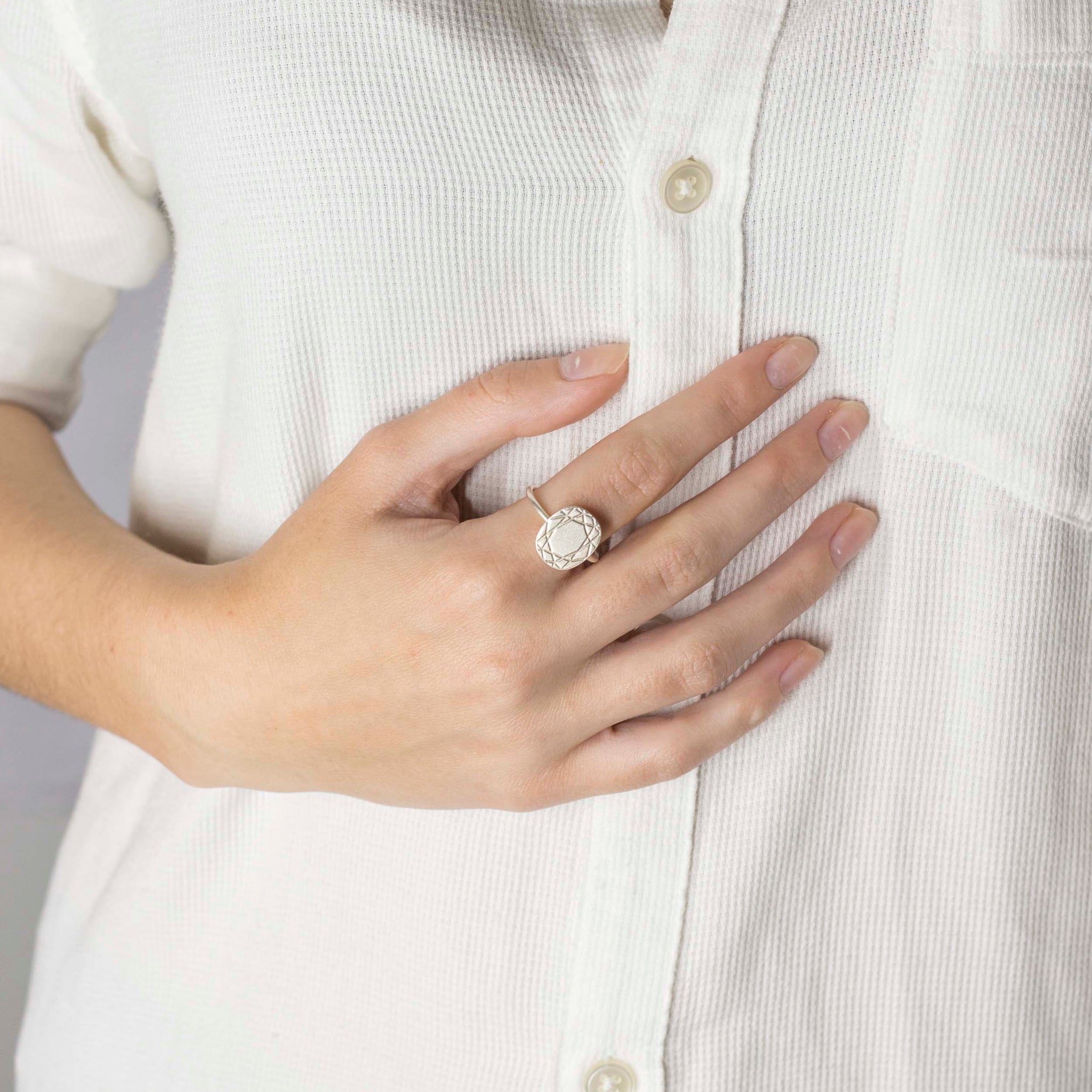 Super Cuts The Oval  Adjustable Ring