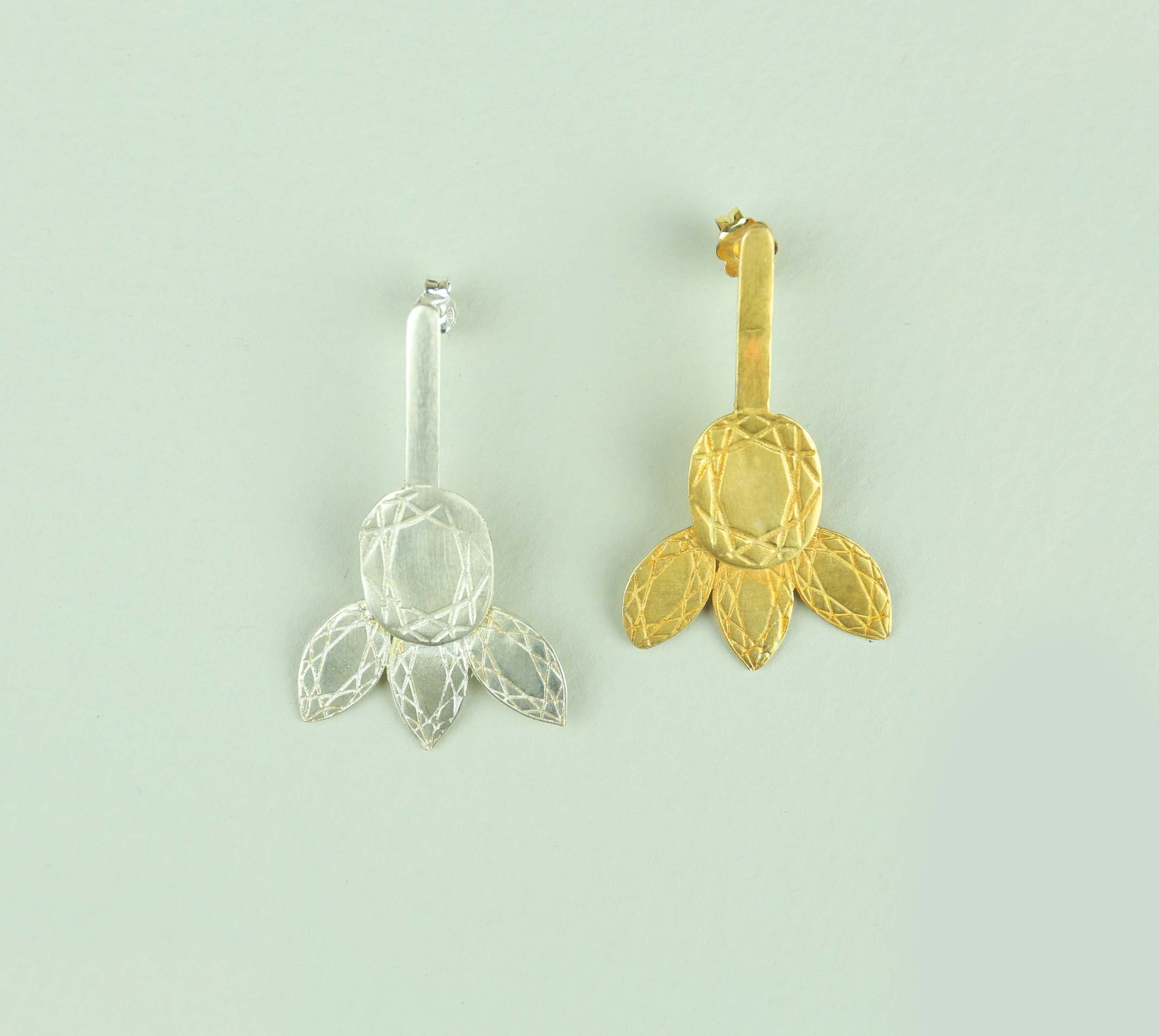 Super Cuts Chandelier Leaves Earrings