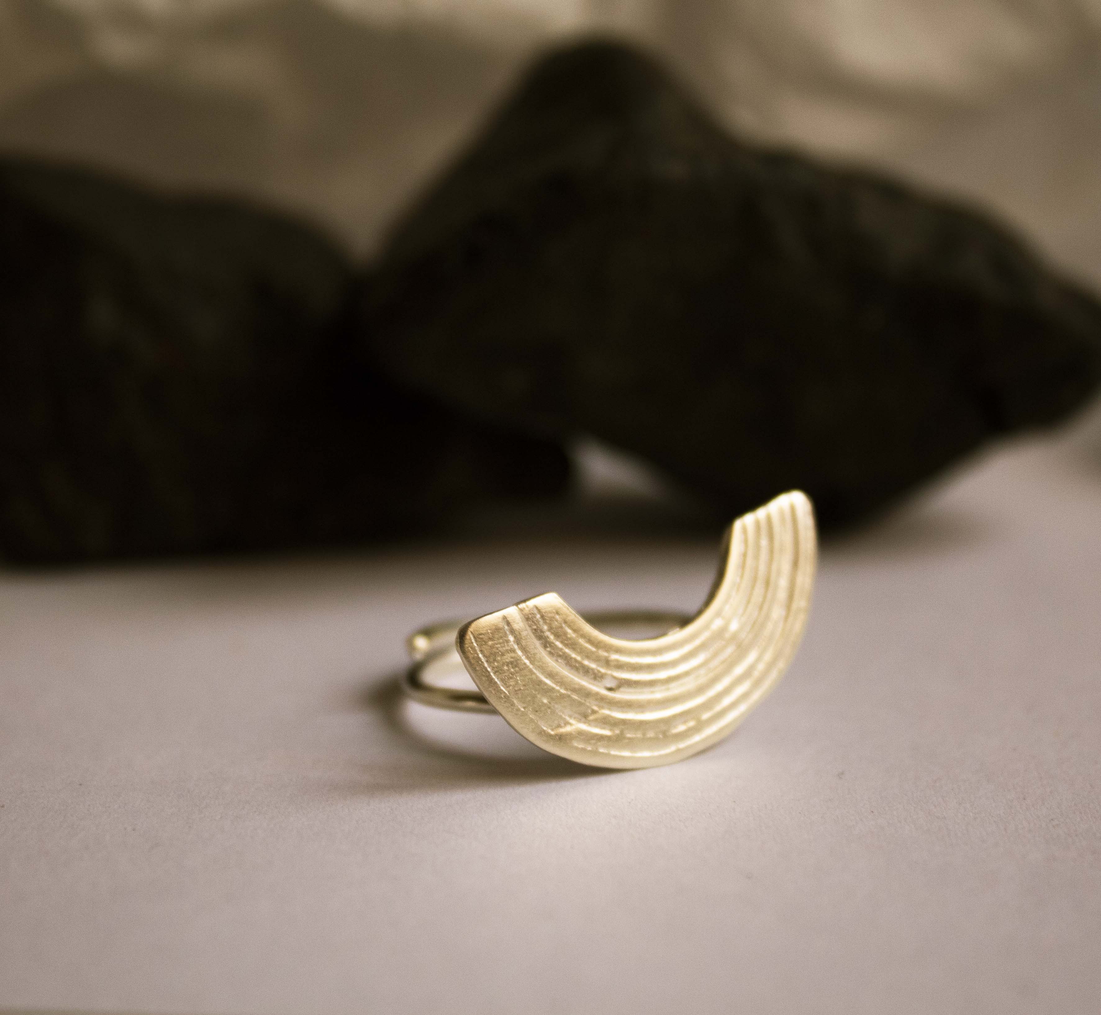 Retro Lotus The Rainbow Half Ring Ring