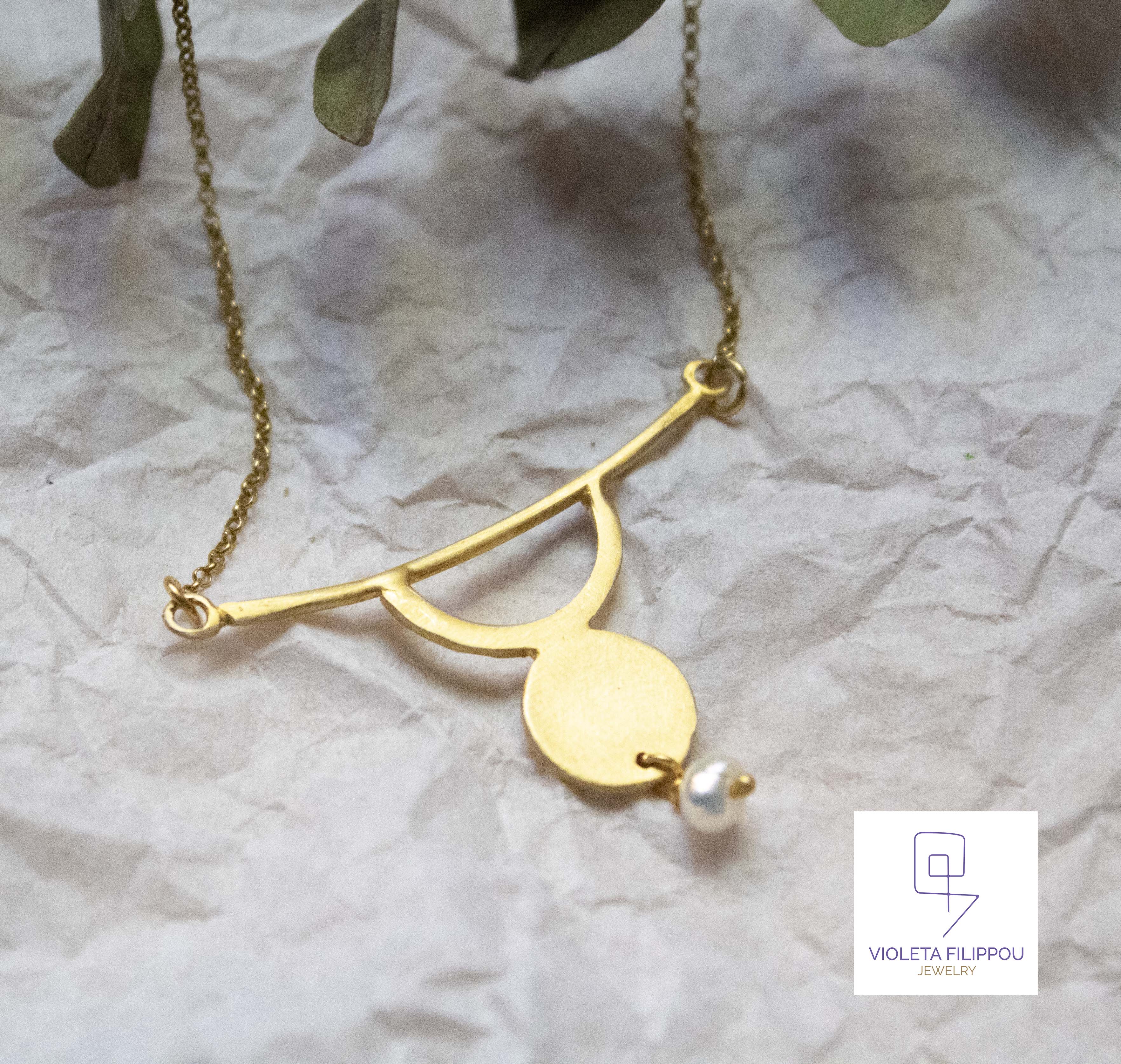 Cycladic Geometrical Necklace with Circle and Pearl