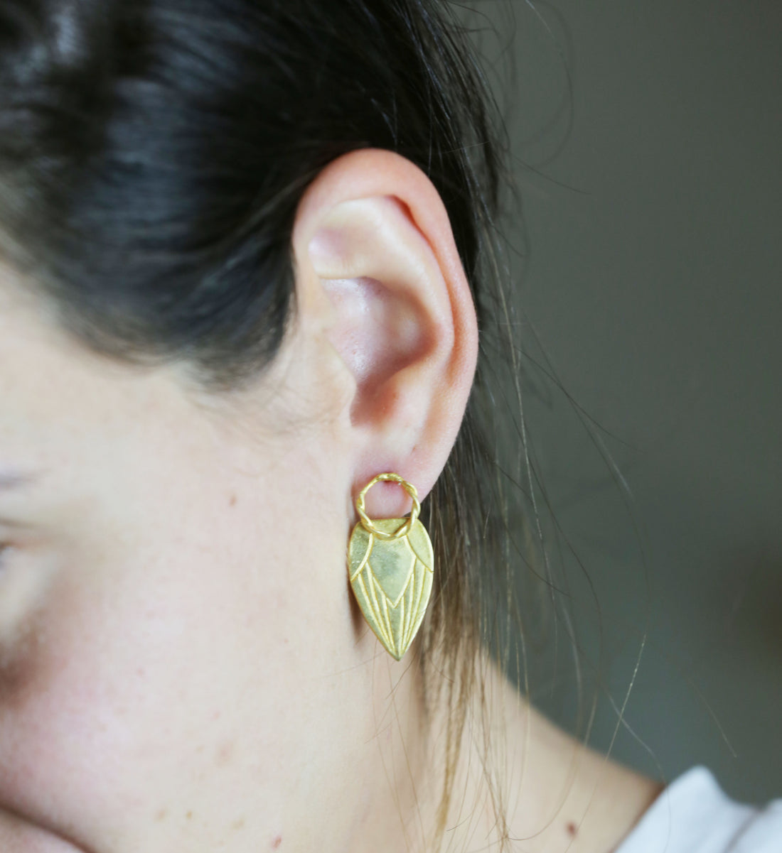 Retro Lotus Circle with a Tulip Earrings