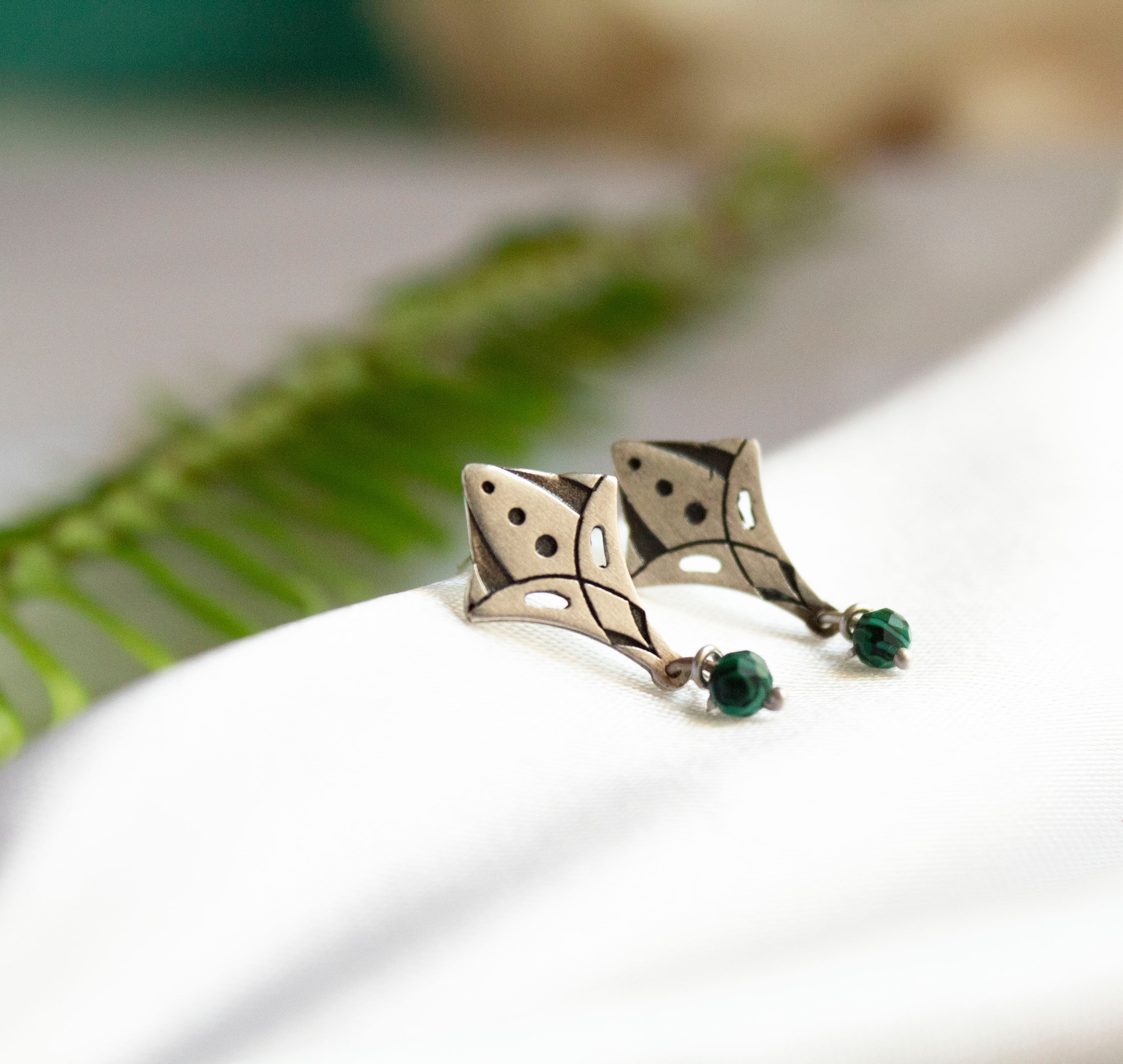 Flowers Small Llillium With Malachite Stud Earrings