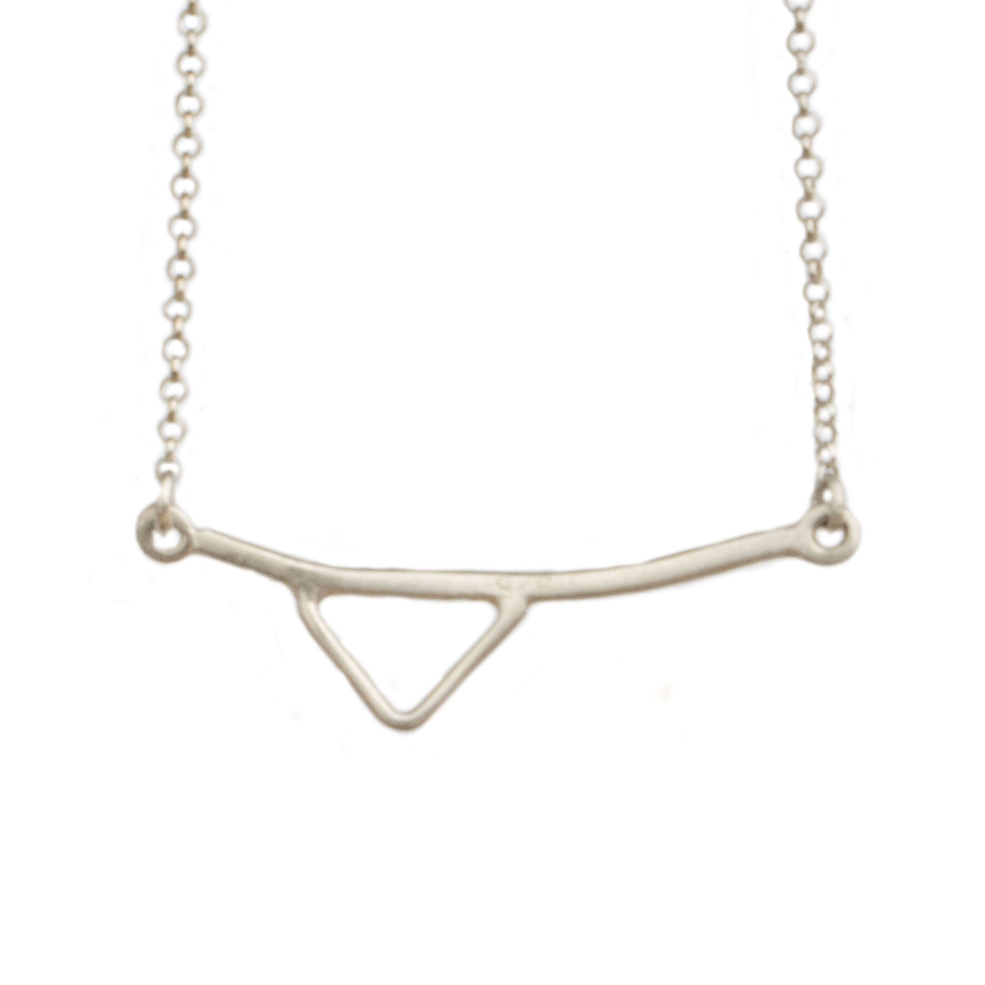 asimenio minimal kolie me trigono